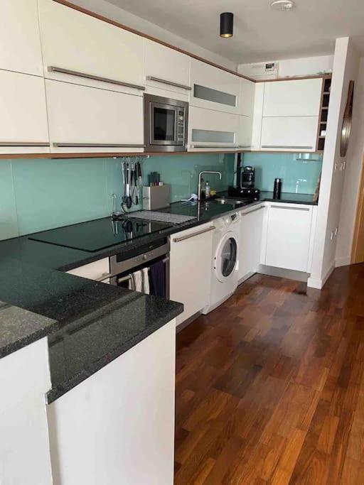Sea View - 2 Bedroom - West Pier - Brighton Beach Εξωτερικό φωτογραφία